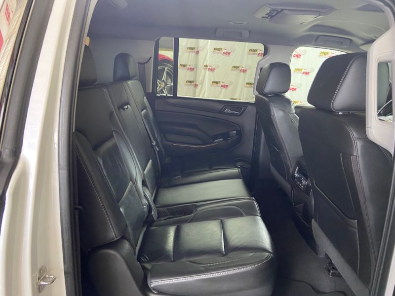 CHEVROLET SUBURBAN LT V8 AUT 2019