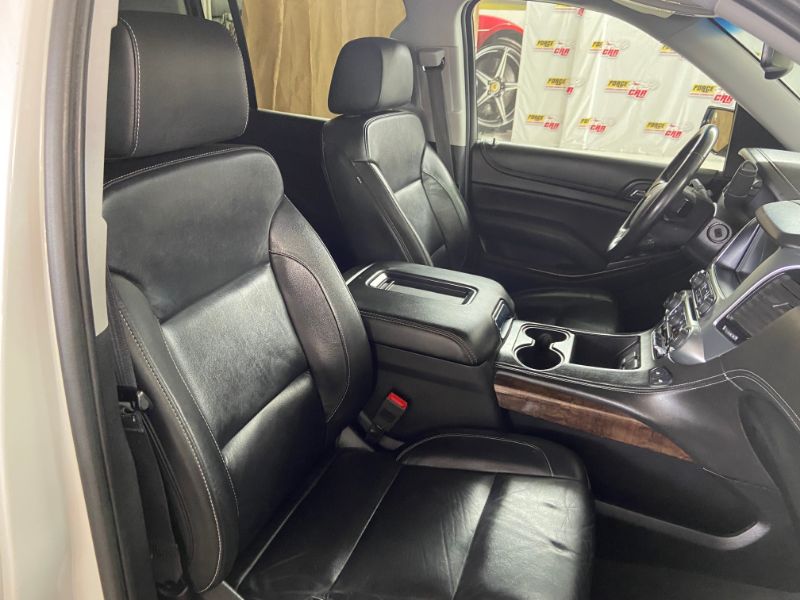CHEVROLET SUBURBAN LT V8 AUT 2019