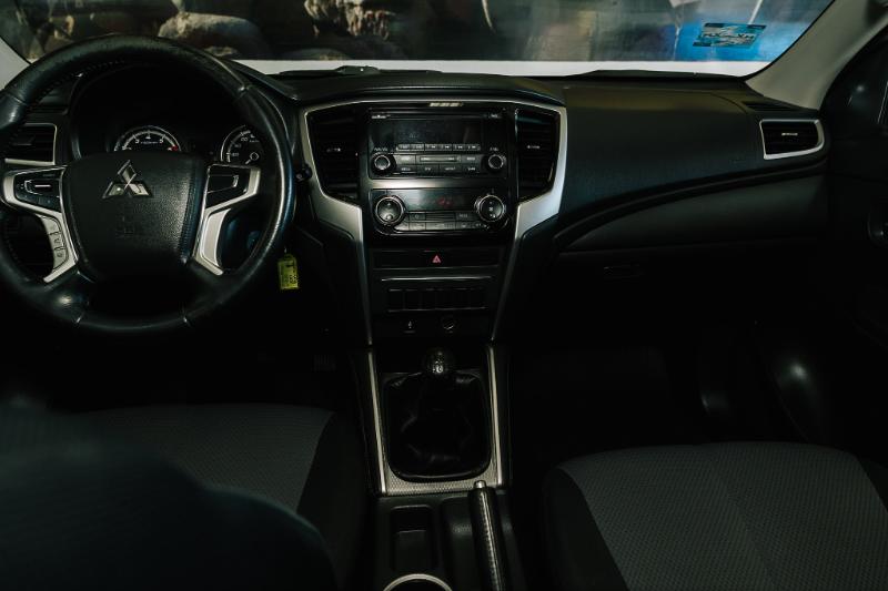 L-200 GLX MT 4X2 2021 DOBLE CABINA BONO $20,000