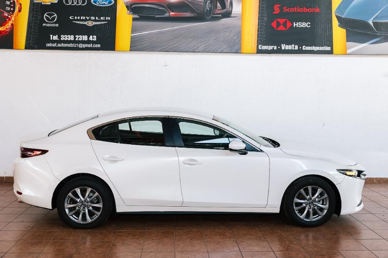 MAZDA 3 SEDAN “i” 2020
