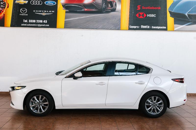 MAZDA 3 SEDAN “i” 2020