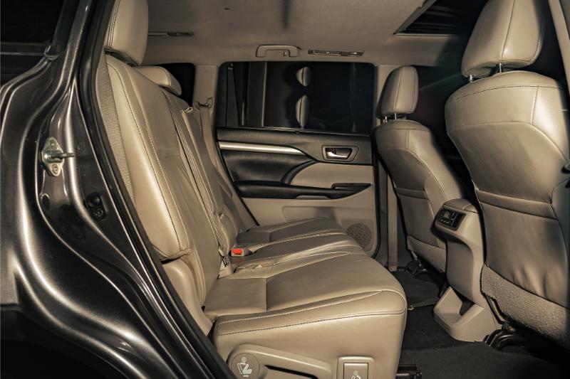 TOYOTA HIGHLANDER PREMIUM 4X2 2017