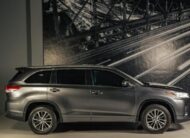 TOYOTA HIGHLANDER PREMIUM 4X2 2017