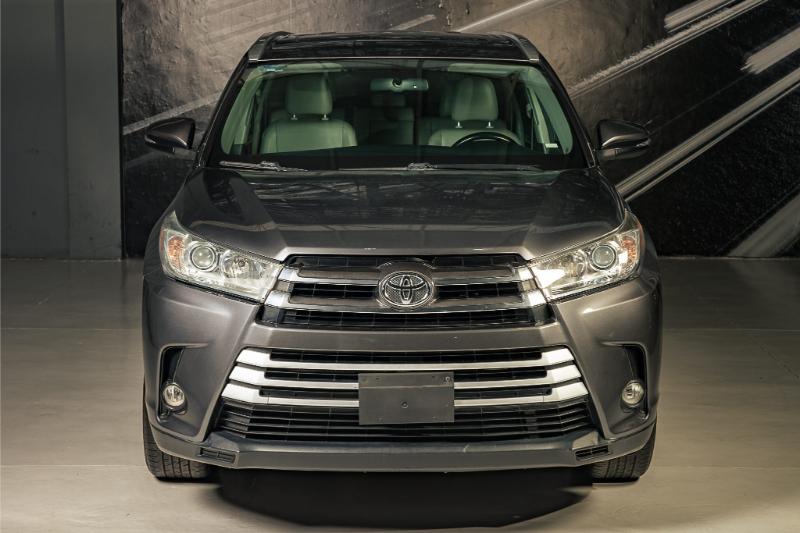 TOYOTA HIGHLANDER PREMIUM 4X2 2017