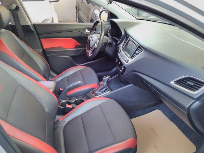 HYUNDAI ACCENT GLS HB 2019 AUT
