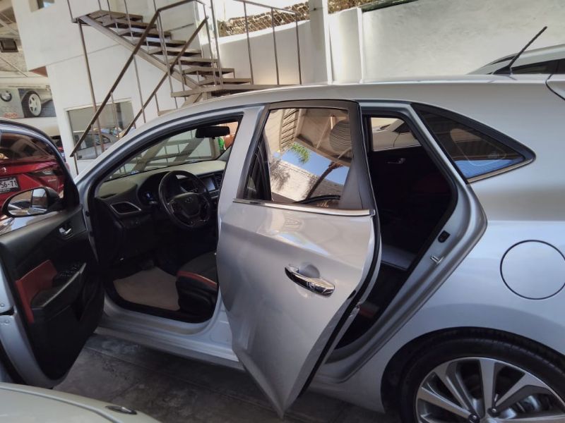 HYUNDAI ACCENT GLS HB 2019 AUT