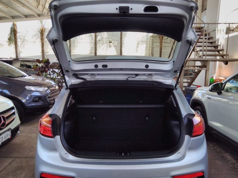 HYUNDAI ACCENT GLS HB 2019 AUT