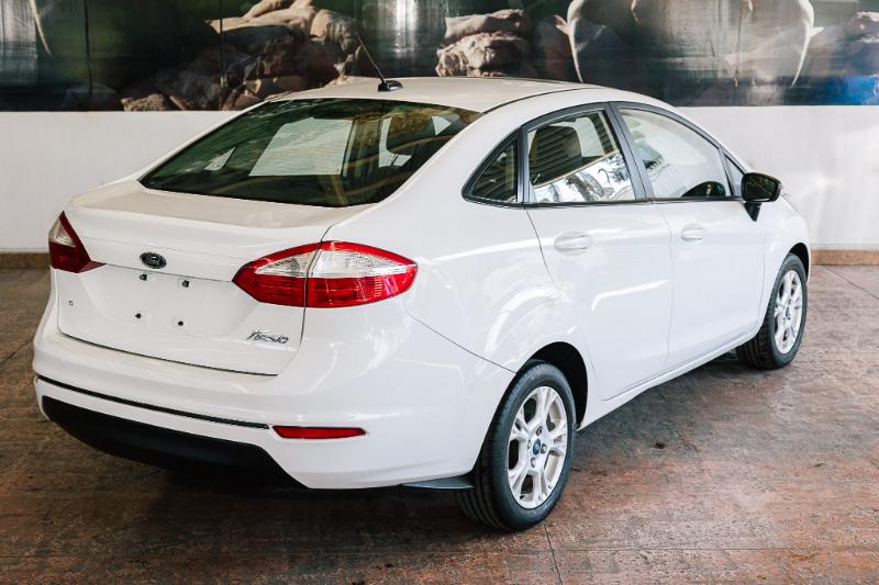 FORD FIESTA SE AUT V4 2016