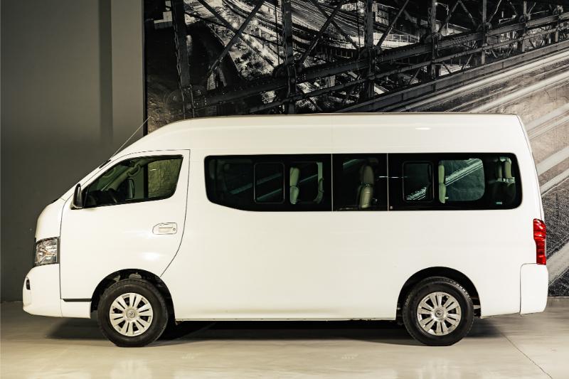 NISSAN URVAN NV350 MT V4 15 PASAJEROS 2021 BONO $40,000