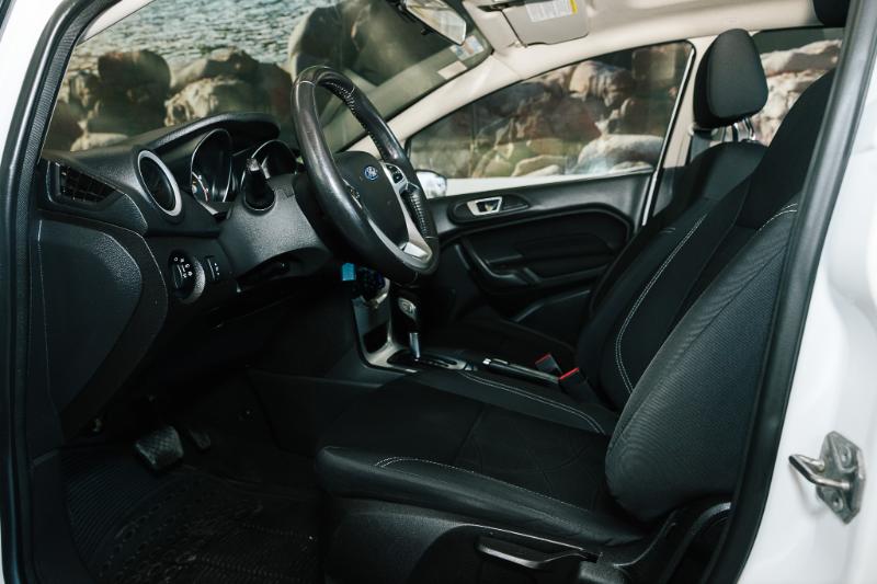 FORD FIESTA SE AUT V4 2016