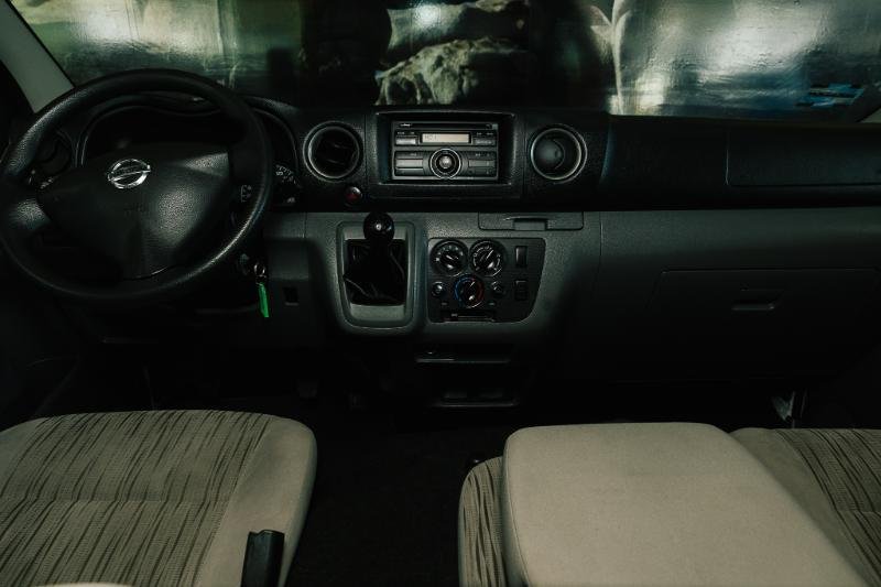 NISSAN URVAN NV350 MT V4 15 PASAJEROS 2021