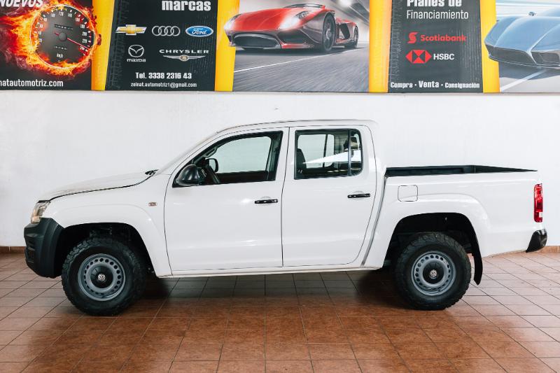 VW AMAROK TRENDLINE DIESEL 4X2 V4 2018 BONO $30,000