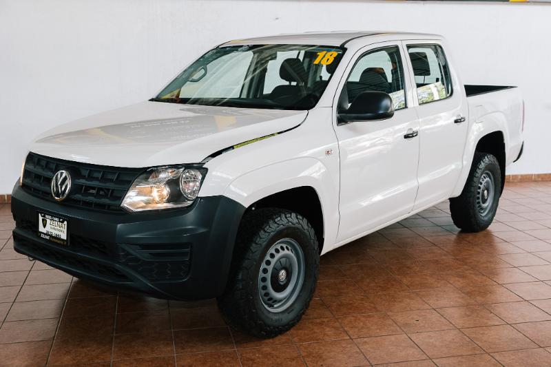 VW AMAROK TRENDLINE DIESEL 4X2 V4 2018 BONO $30,000