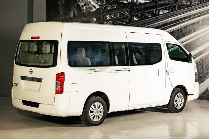 NISSAN URVAN NV 350 15 PASAJERO V4 2021 BONO $40,000