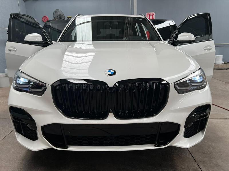 BMW X5 xDRiVE 2023 AUT V6