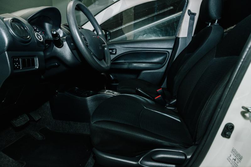 DODGE ATITTUDE SE AUT V3 2023 BONO $25,000
