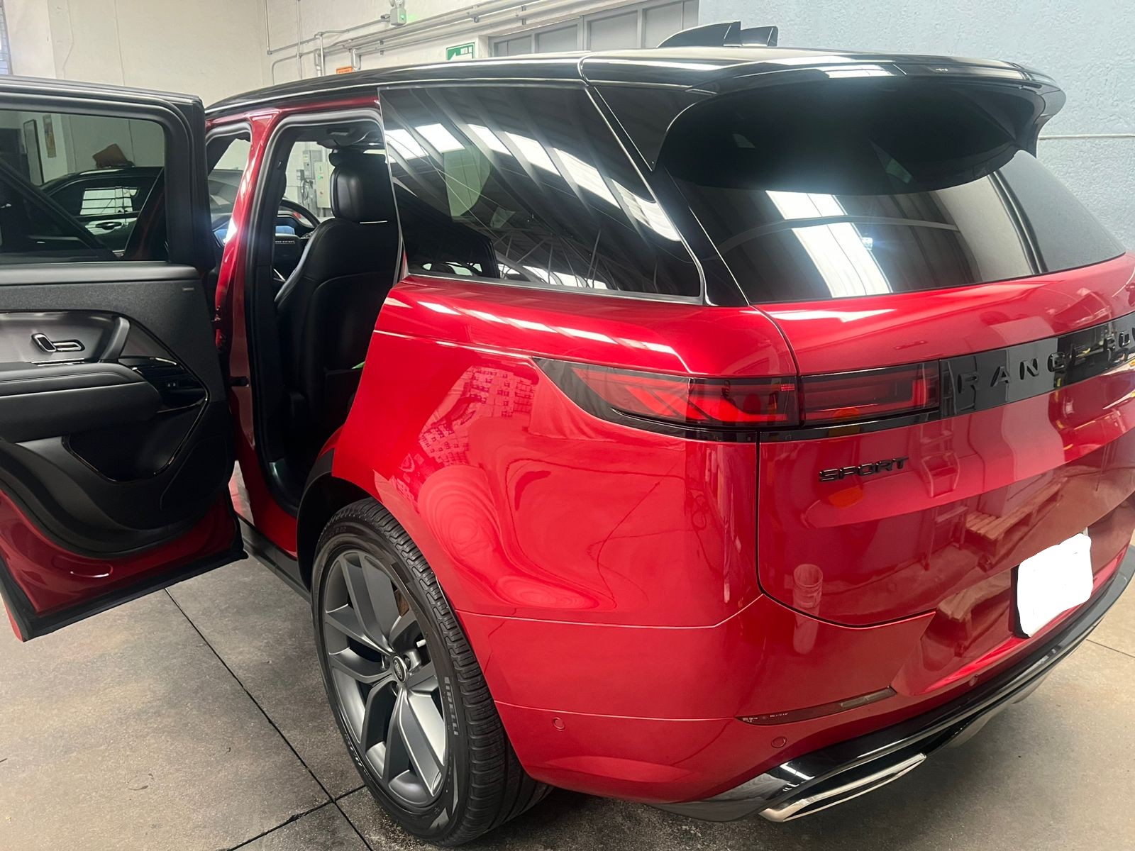 LAND ROVER SPORT DYMANIC SE 2023 AUT V6 HIBRIDA