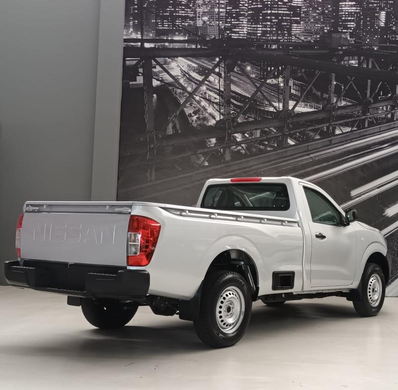 NISSAN NP300 CAB REG 4X2 2026 NUEVA SIN RODAR