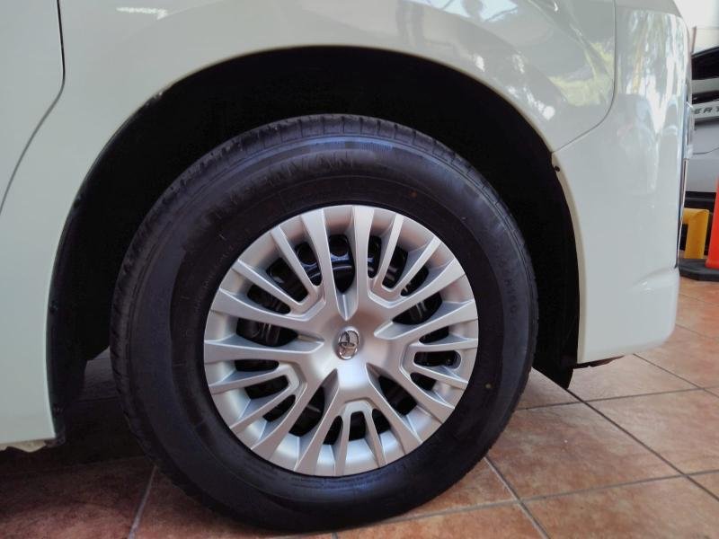 TOYOTA HIACE 12 PASAJEROS MT 2024