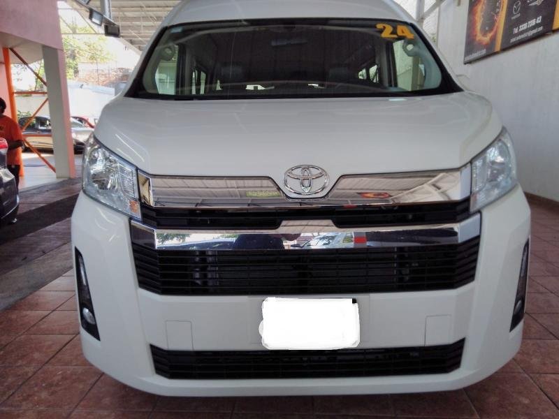 TOYOTA HIACE 12 PASAJEROS MT 2024