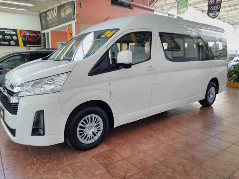 TOYOTA HIACE 12 PASAJEROS MT 2024