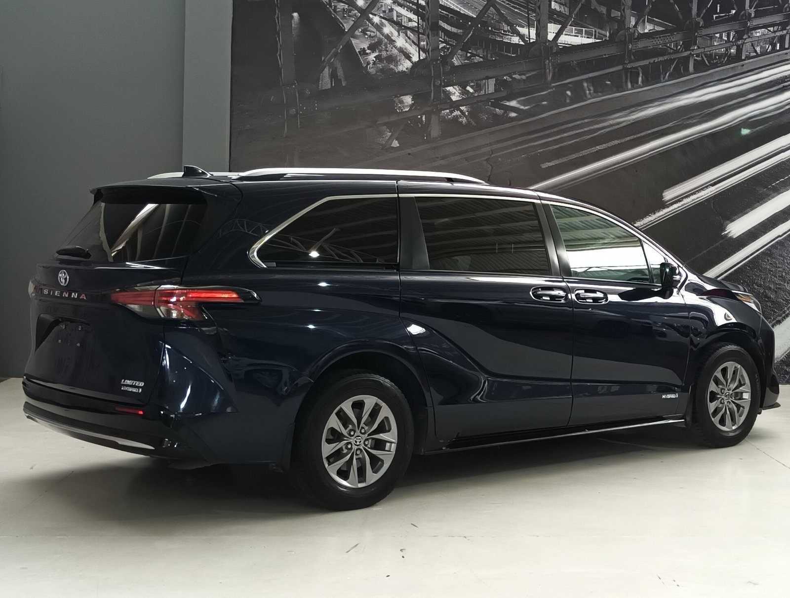 TOYOTA SIENNA LIMITED HIBRIDA AUT 2021