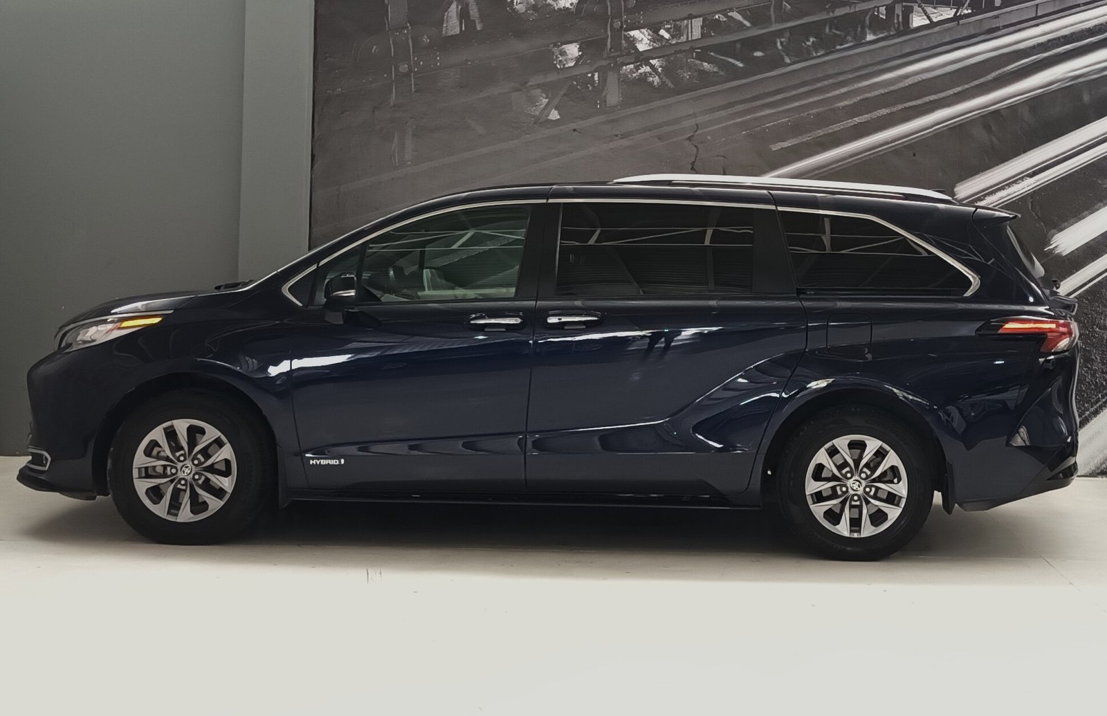 TOYOTA SIENNA LIMITED HIBRIDA AUT 2021
