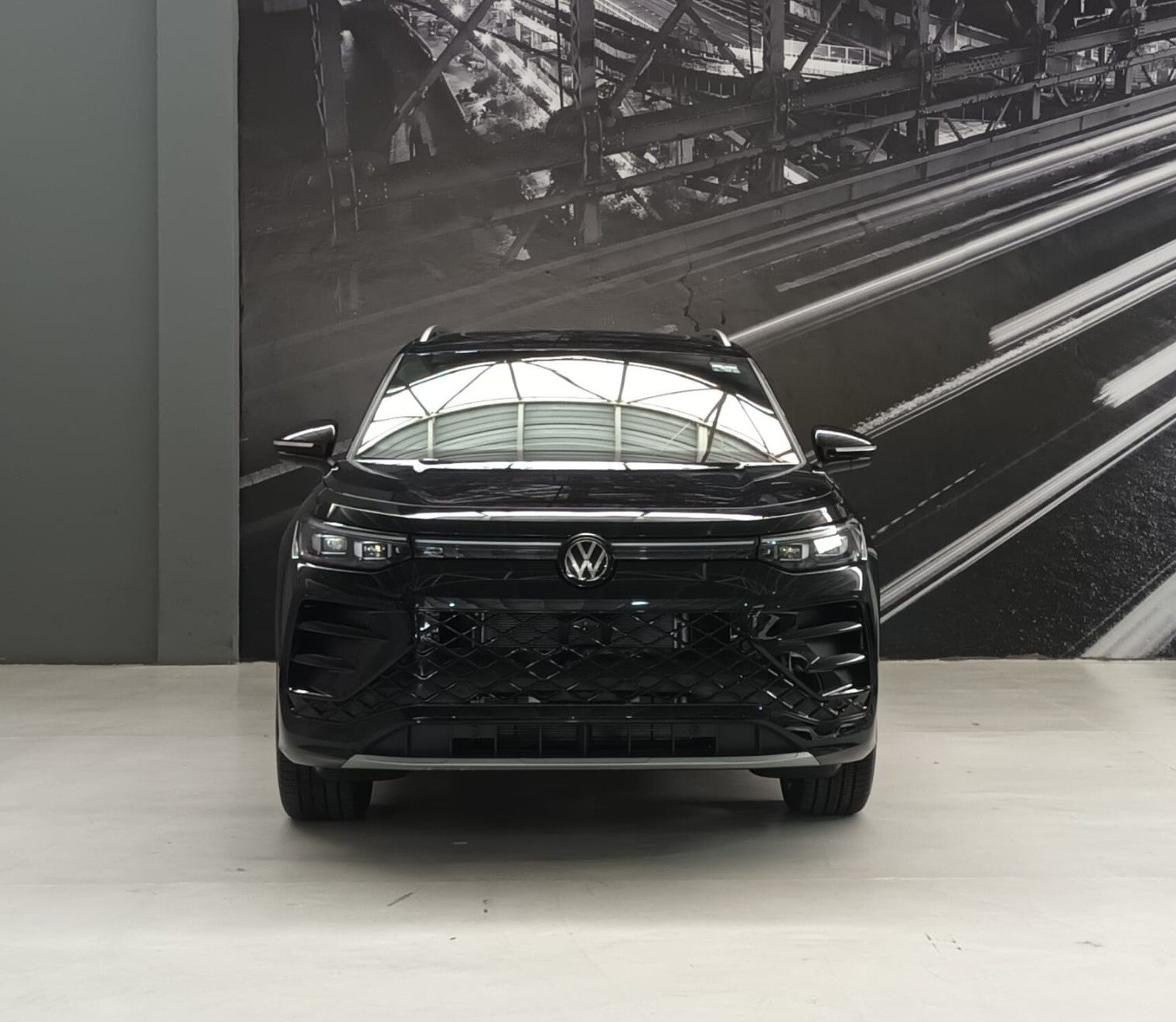 VW TIGUAN R LINE 2026 NUEVO SIN RODAR