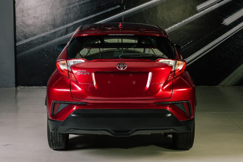 TOYOTA CH-R AUT V4 2018