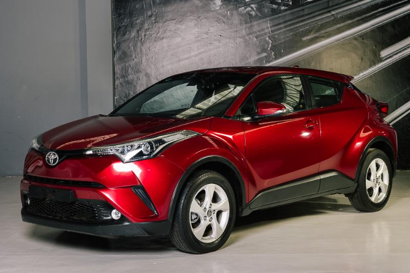 TOYOTA CH-R AUT V4 2018