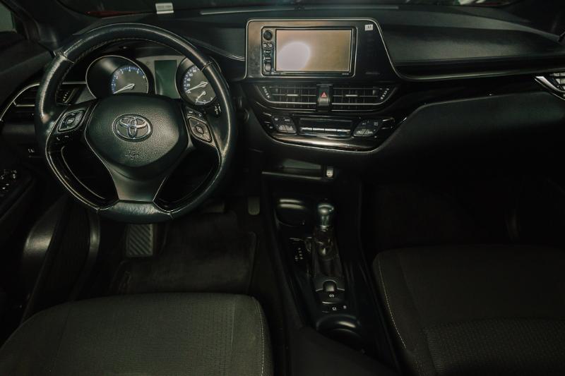 TOYOTA CH-R AUT V4 2018