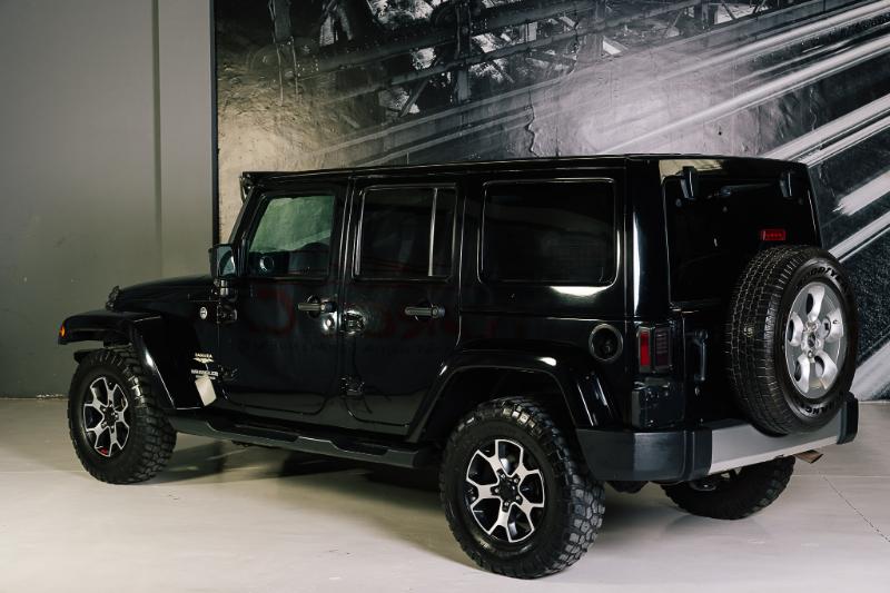 WRANGLER SAHARA V6 AUT 4X4 2015