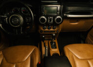WRANGLER SAHARA V6 AUT 4X4 2015