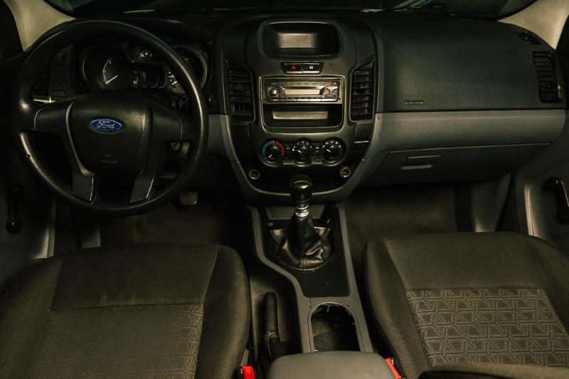 FORD RANGER DIESEL 4X2 MT 2017