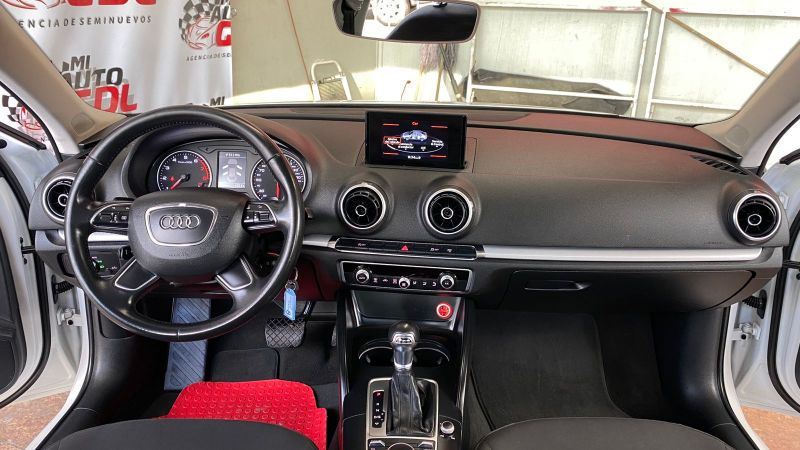 AUDI A3  AMBIENT 2016 TURBO