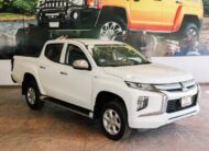 L-200 MT 4X2 2021 DOBLE CABINA