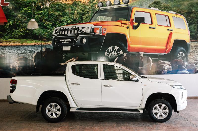 L-200 MT 4X2 2021 DOBLE CABINA