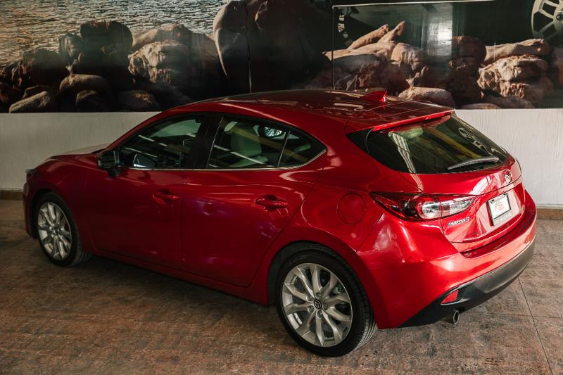 MAZDA 3 HB AUT V4 S GRAND TOURING 2015