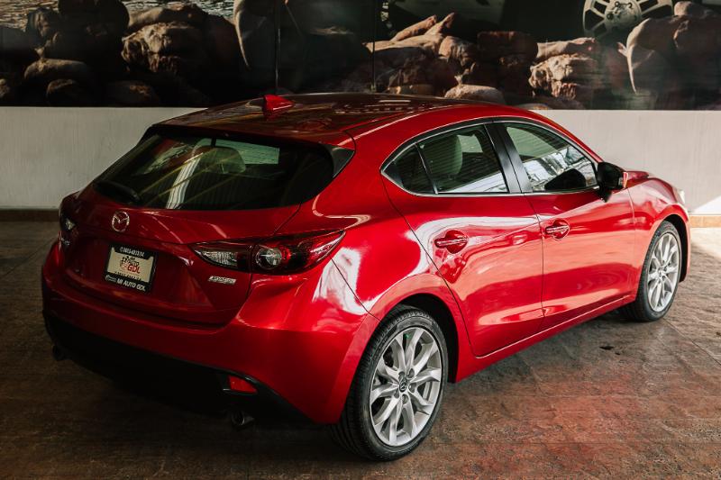 MAZDA 3 HB AUT V4 S GRAND TOURING 2015