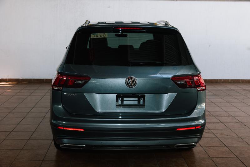 TIGUAN COMFORTLINE 2020 AUT V4 2 FILAS