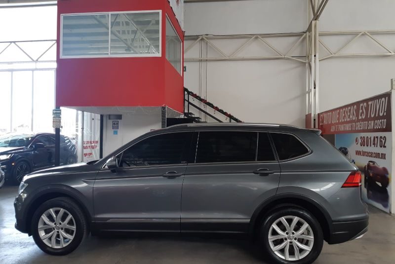 TIGUAN COMFORTLINE 2020 AUT V4 2 FILAS