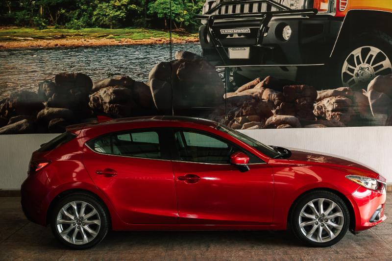 MAZDA 3 HB AUT V4 S GRAND TOURING 2015