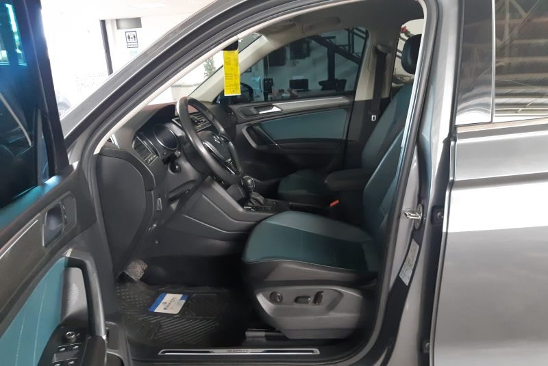 TIGUAN COMFORTLINE 2020 AUT V4 2 FILAS