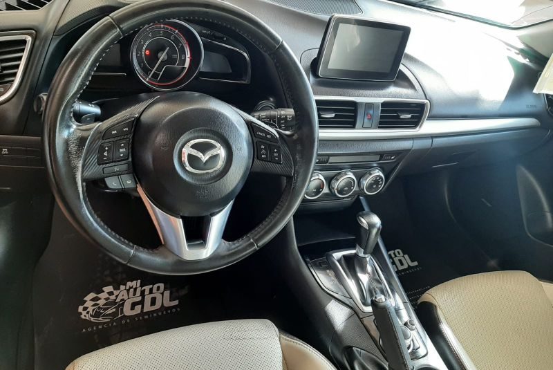 MAZDA 3 HB AUT V4 S GRAND TOURING 2015