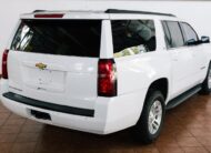 SUBURBAN LT V8 AUT 2015 4X2