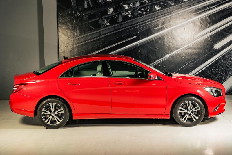 MERCEDES BENZ CLA-200 SEDAN V4 AUT 2017