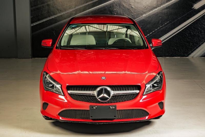 MERCEDES BENZ CLA-200 SEDAN V4 AUT 2017