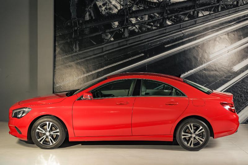 MERCEDES BENZ CLA-200 SEDAN V4 AUT 2017