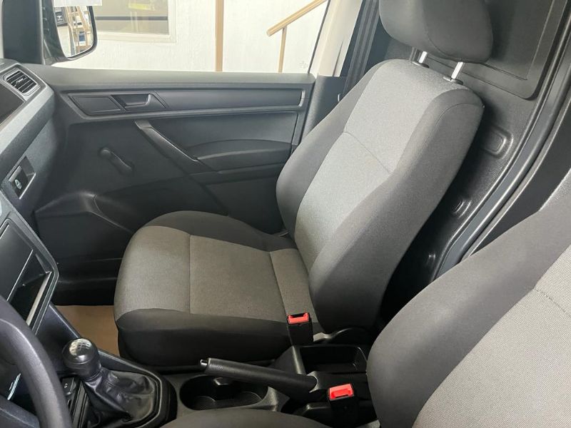 VW CADDY CARGO VAN MT V4