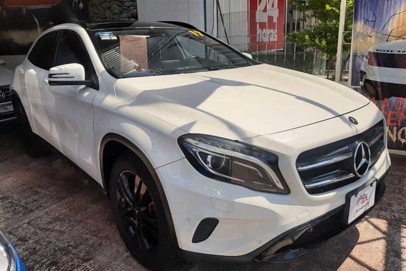 MERCEDES GLA 200 CGI SPORT 2017 AUT V4 TURBO